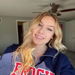 Meet your Posher, Alison